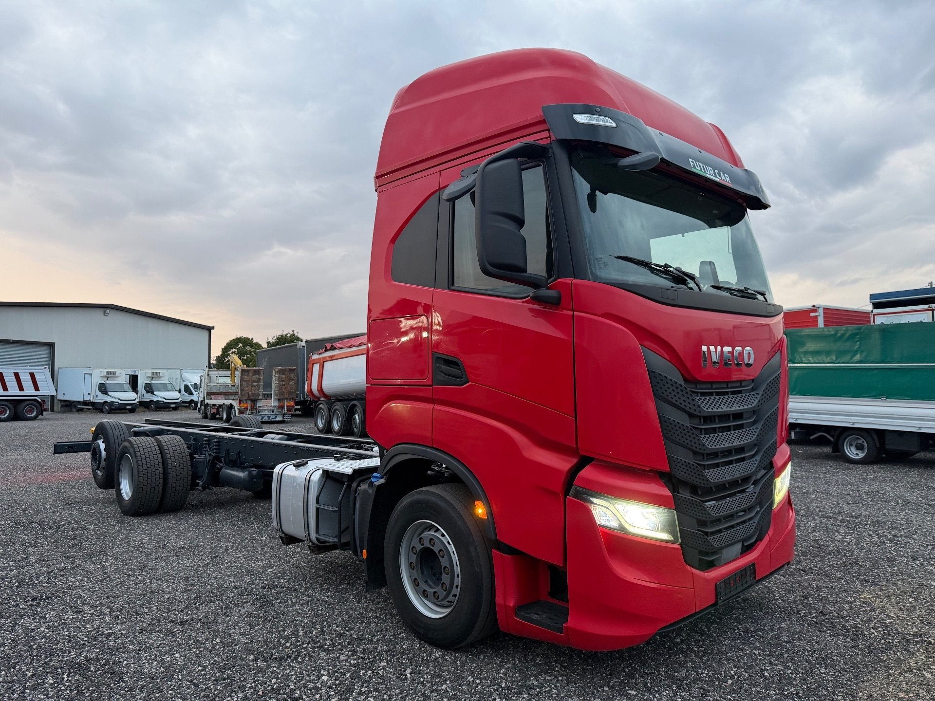 Iveco S-Way 420 Telaio 9.60mt con Intarder e Terzo Asse Sterzante (2020) Euro 6