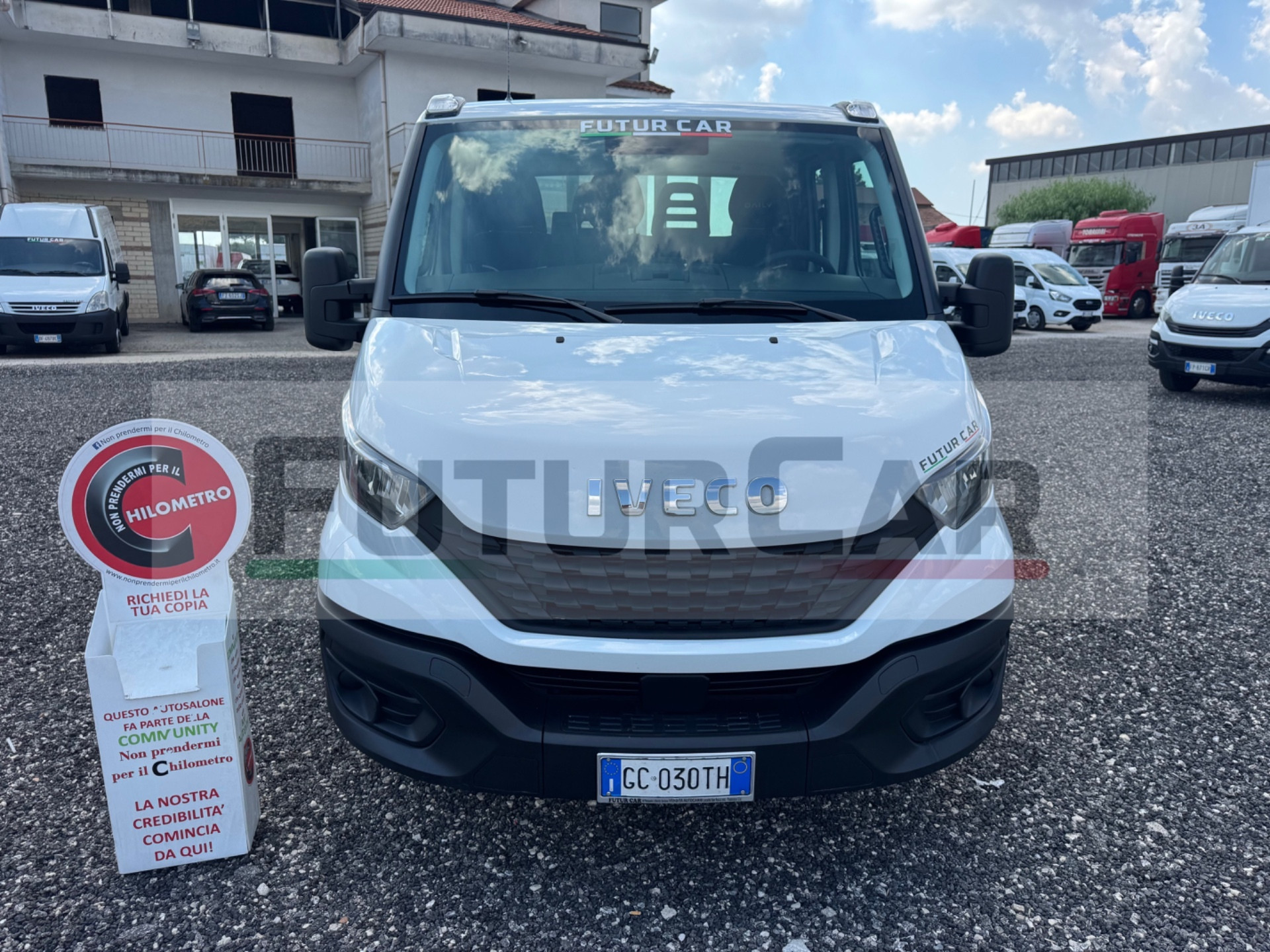 Iveco Daily 35C18 3.0 Diesel Doppia Cabina 7 Posti con Cassone Fisso (2020) Euro 6