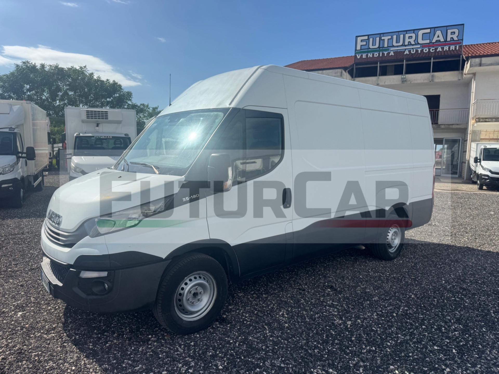 Iveco Daily 35S14 2.3 Diesel Furgone Passo Medio Tetto Medio (2018) Euro 6
