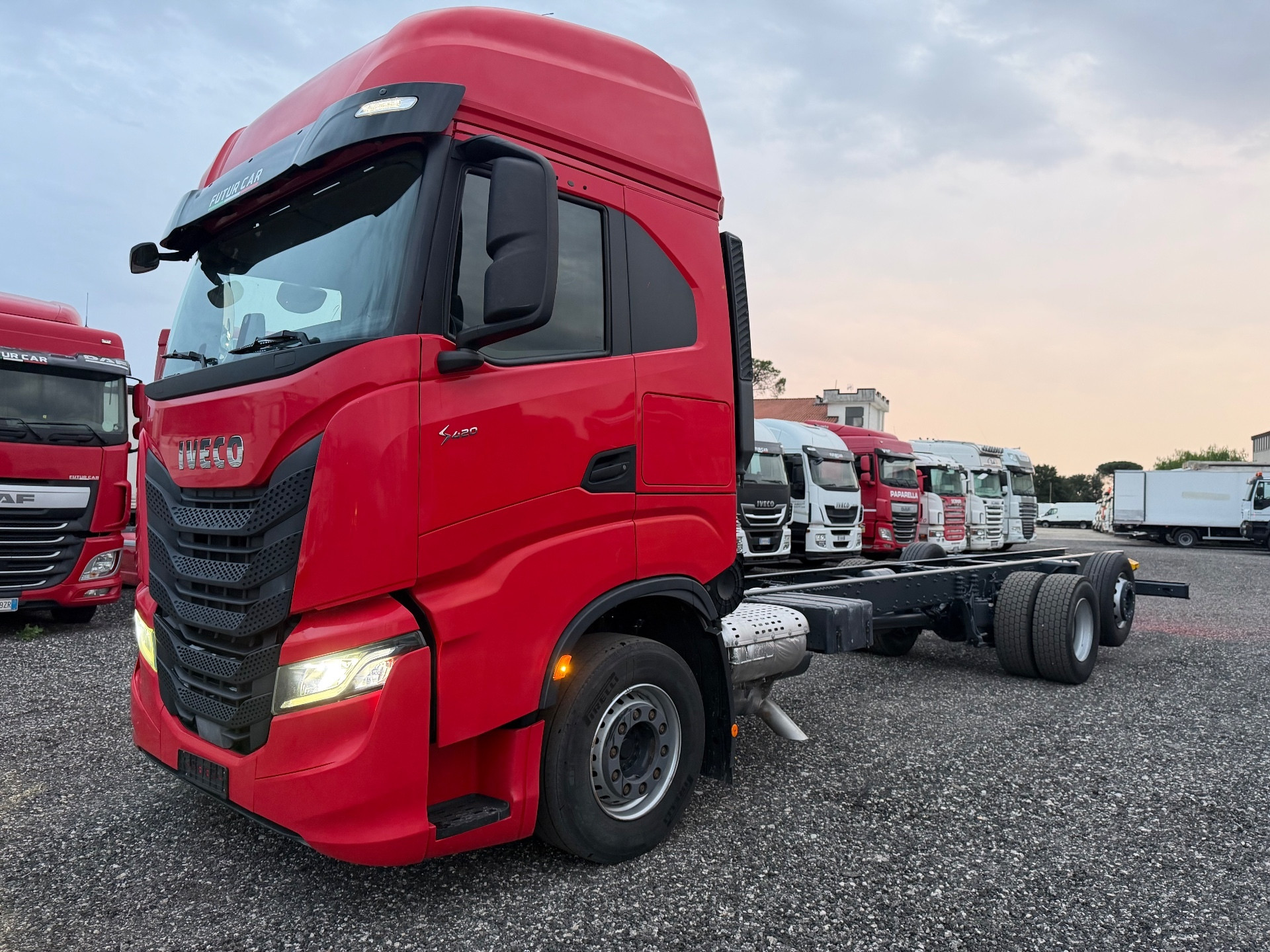 Iveco S-Way 420 Telaio 9.60mt con Intarder e Terzo Asse Sterzante (2020) Euro 6