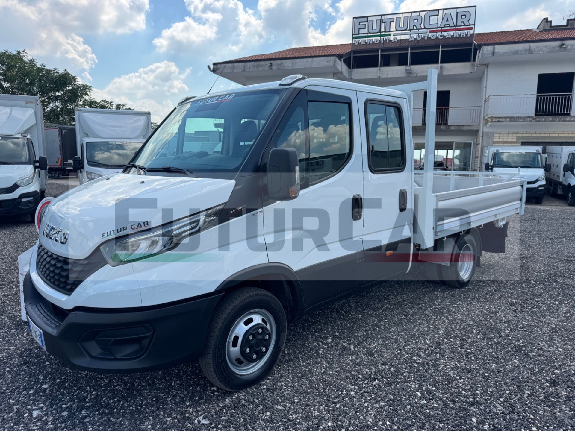 Iveco Daily 35C18 3.0 Diesel Doppia Cabina 7 Posti con Cassone Fisso (2020) Euro 6