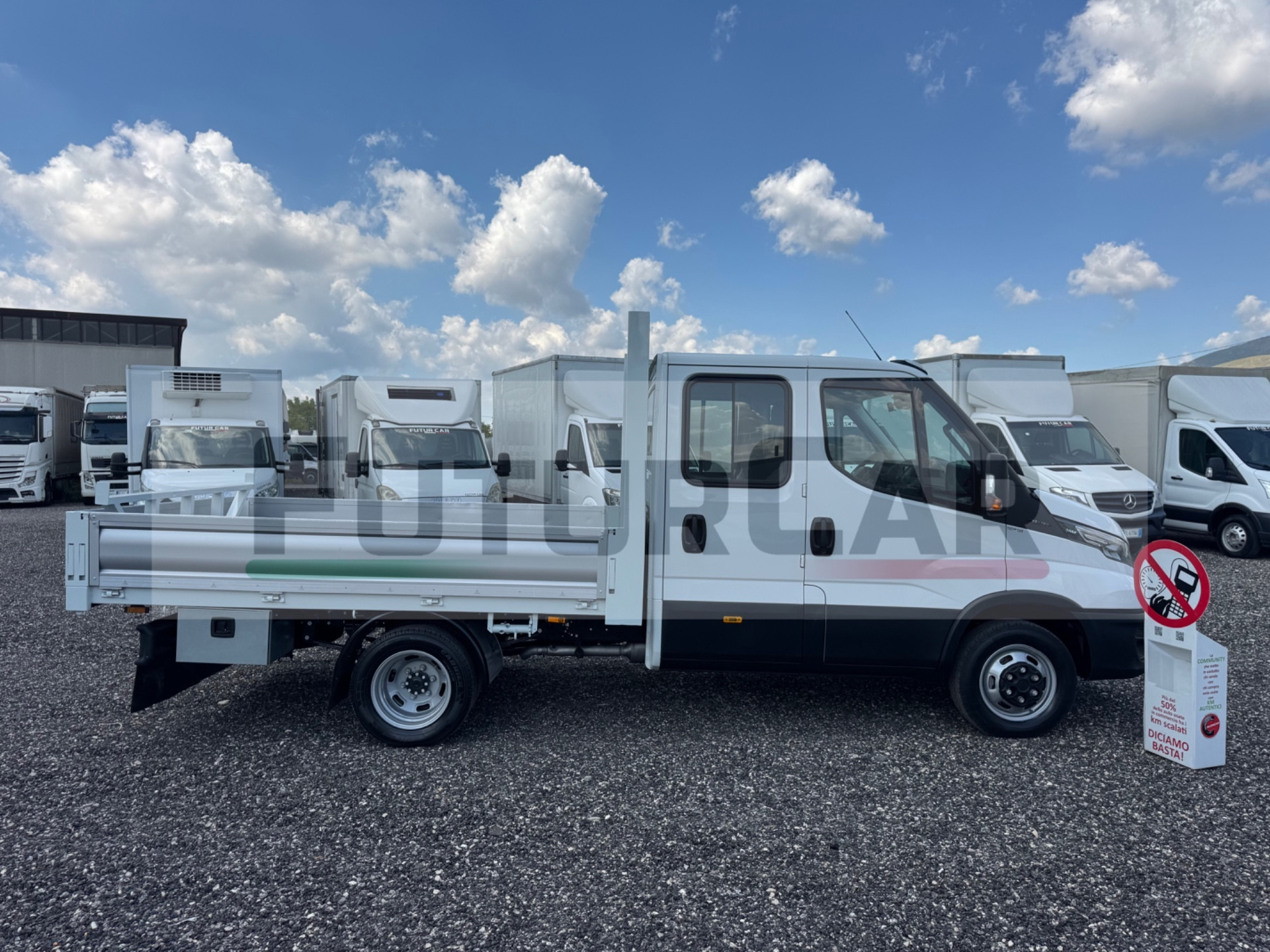 Iveco Daily 35C18 3.0 Diesel Doppia Cabina 7 Posti con Cassone Fisso (2020) Euro 6