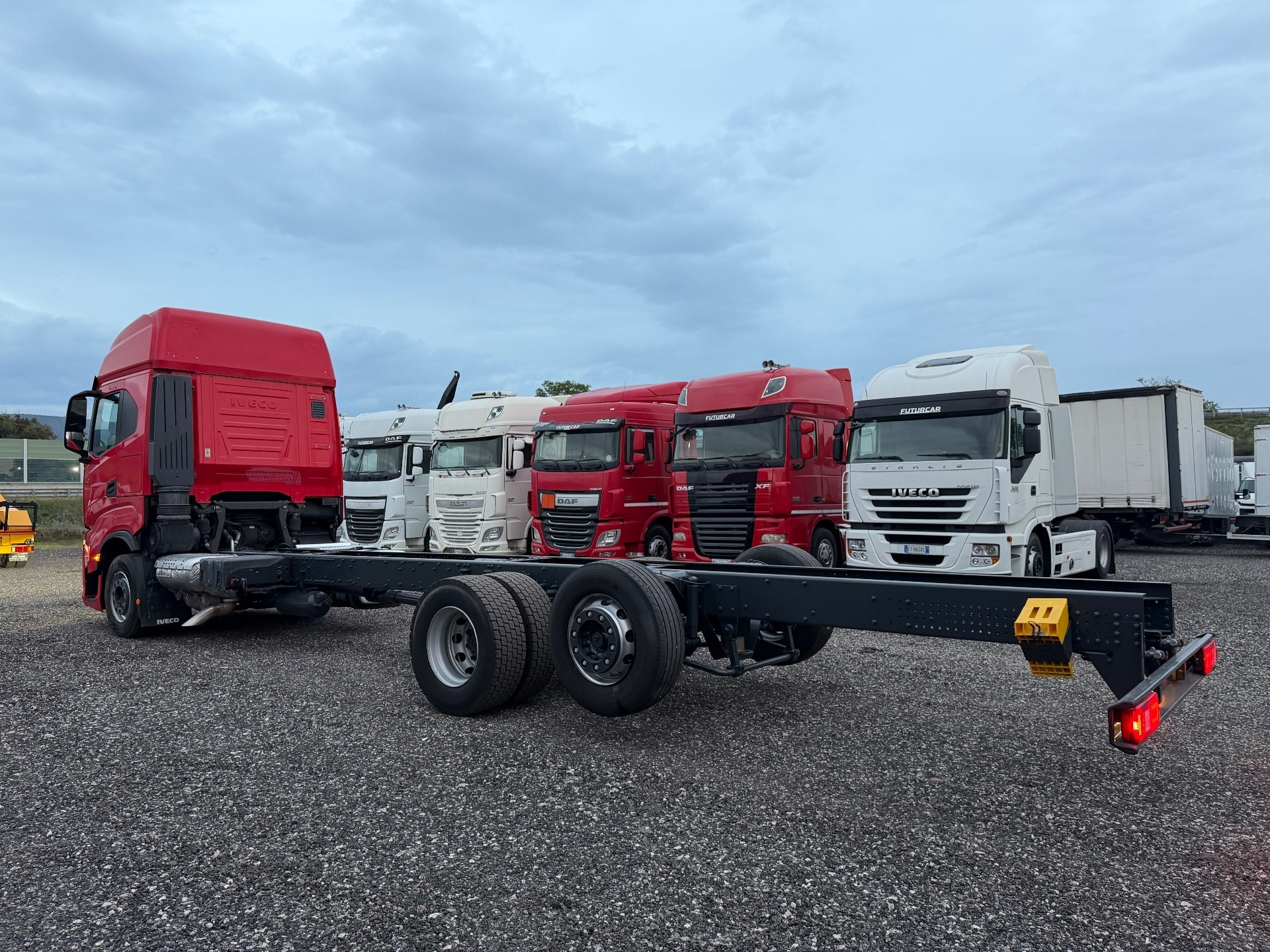 Iveco S-Way 420 Telaio 9.60mt con Intarder e Terzo Asse Sterzante (2020) Euro 6