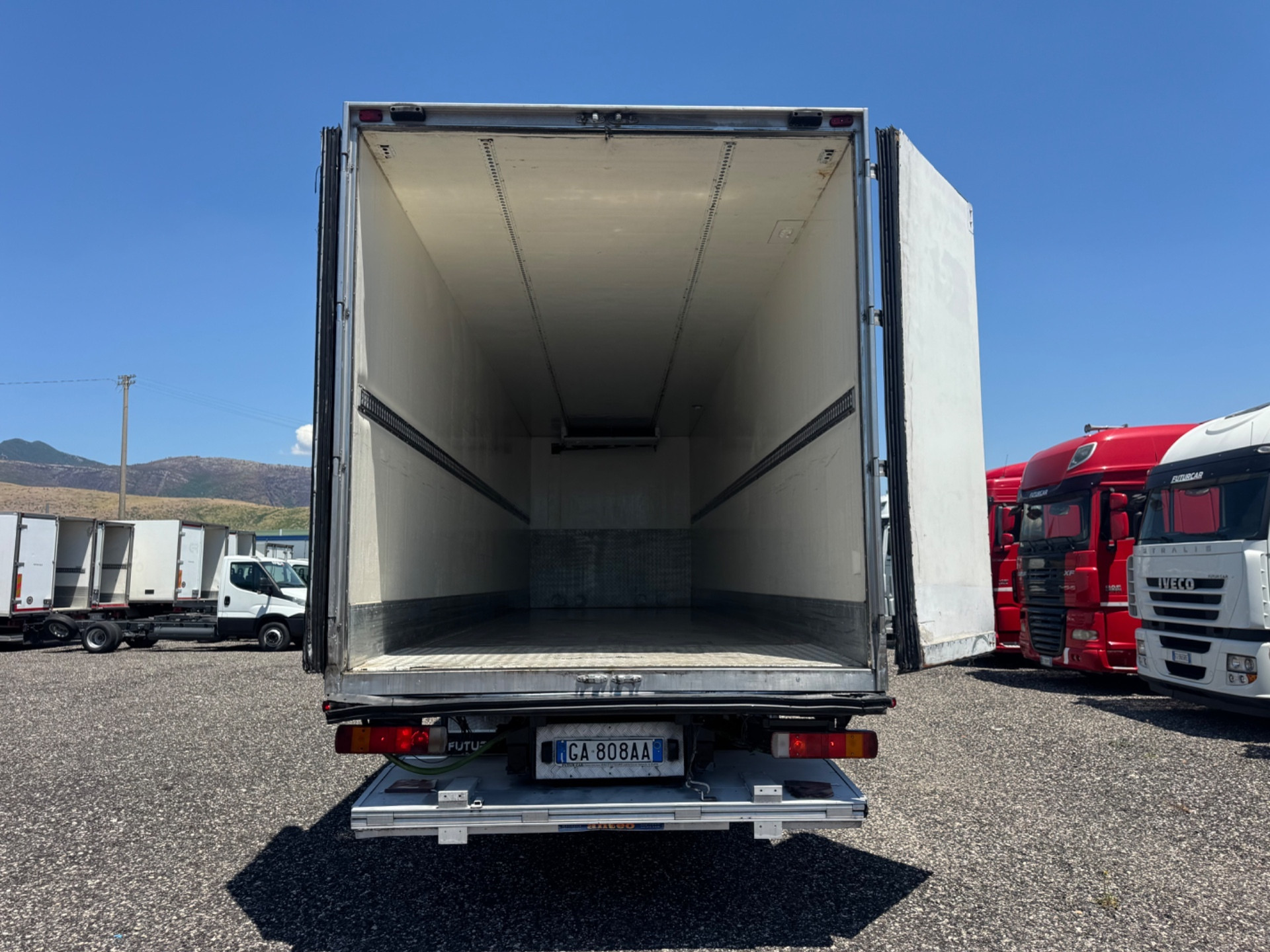 Scania R420 Cella Frigo 9.60 mt e Sponda – 2005 Tachigrafo a Disco