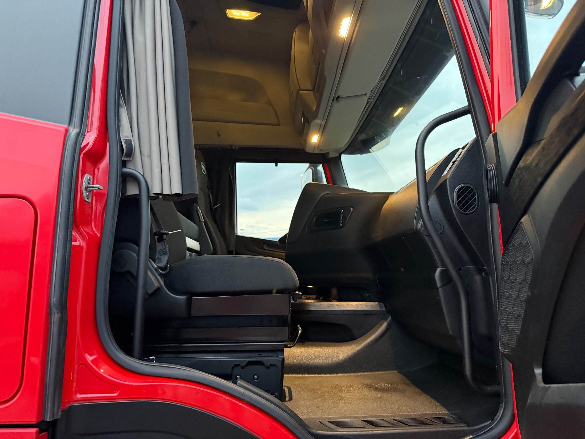 Iveco S-Way 420 Telaio 9.60mt con Intarder e Terzo Asse Sterzante (2020) Euro 6