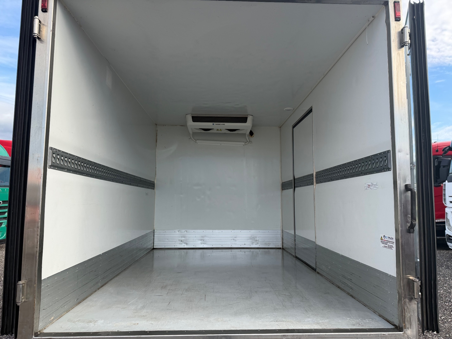 Iveco Daily 35C16 3.0 Diesel Cella Frigo con Porta Laterale (2020) Euro 6