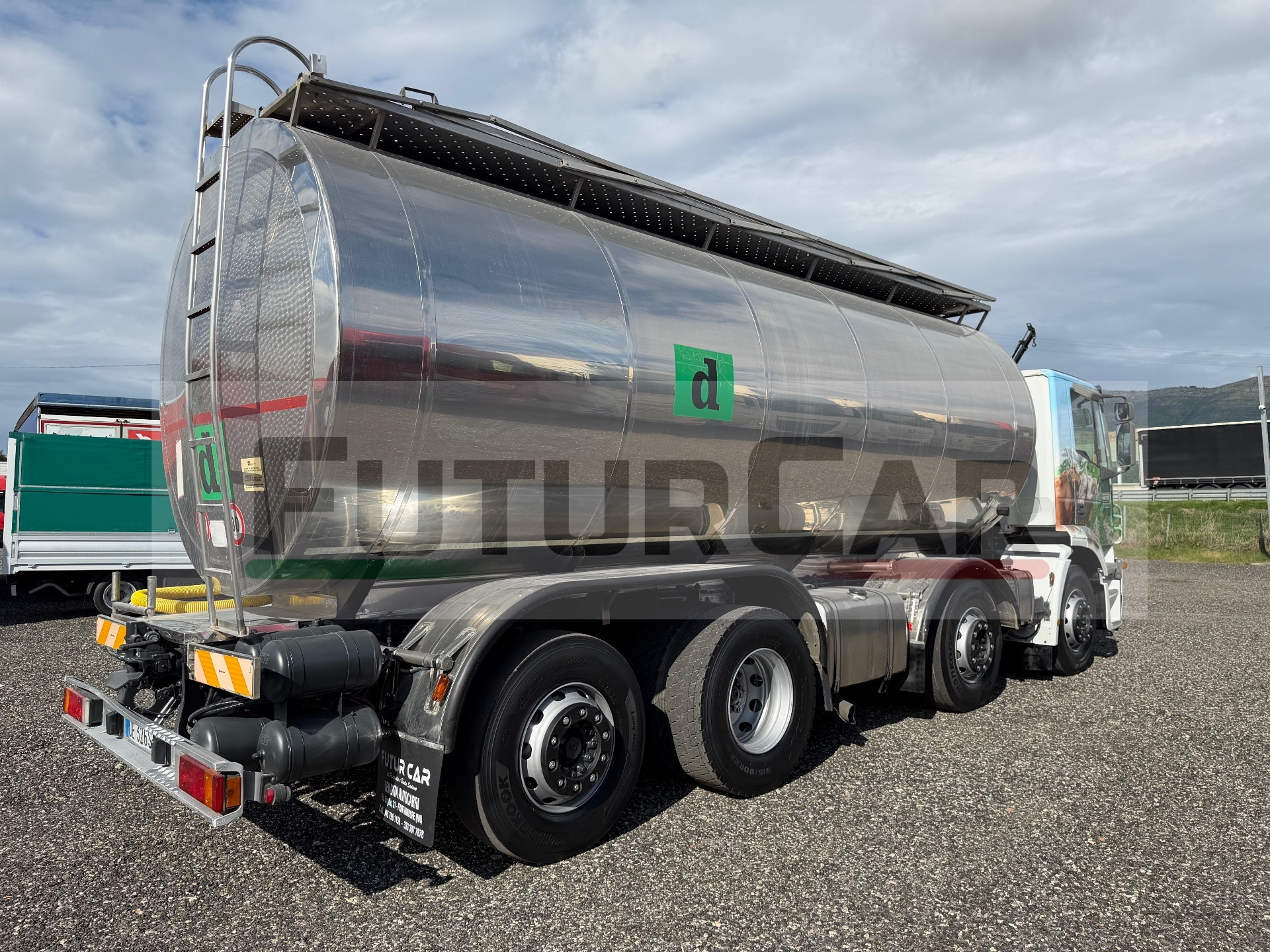 Iveco Stralis 400 4 Assi con Cisterna 21.000 litri (2006)