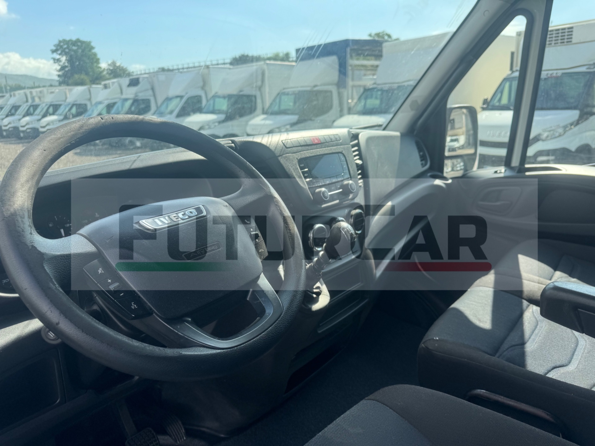 Iveco Daily 35S14 2.3 Diesel Furgone Passo Medio Tetto Medio (2018) Euro 6