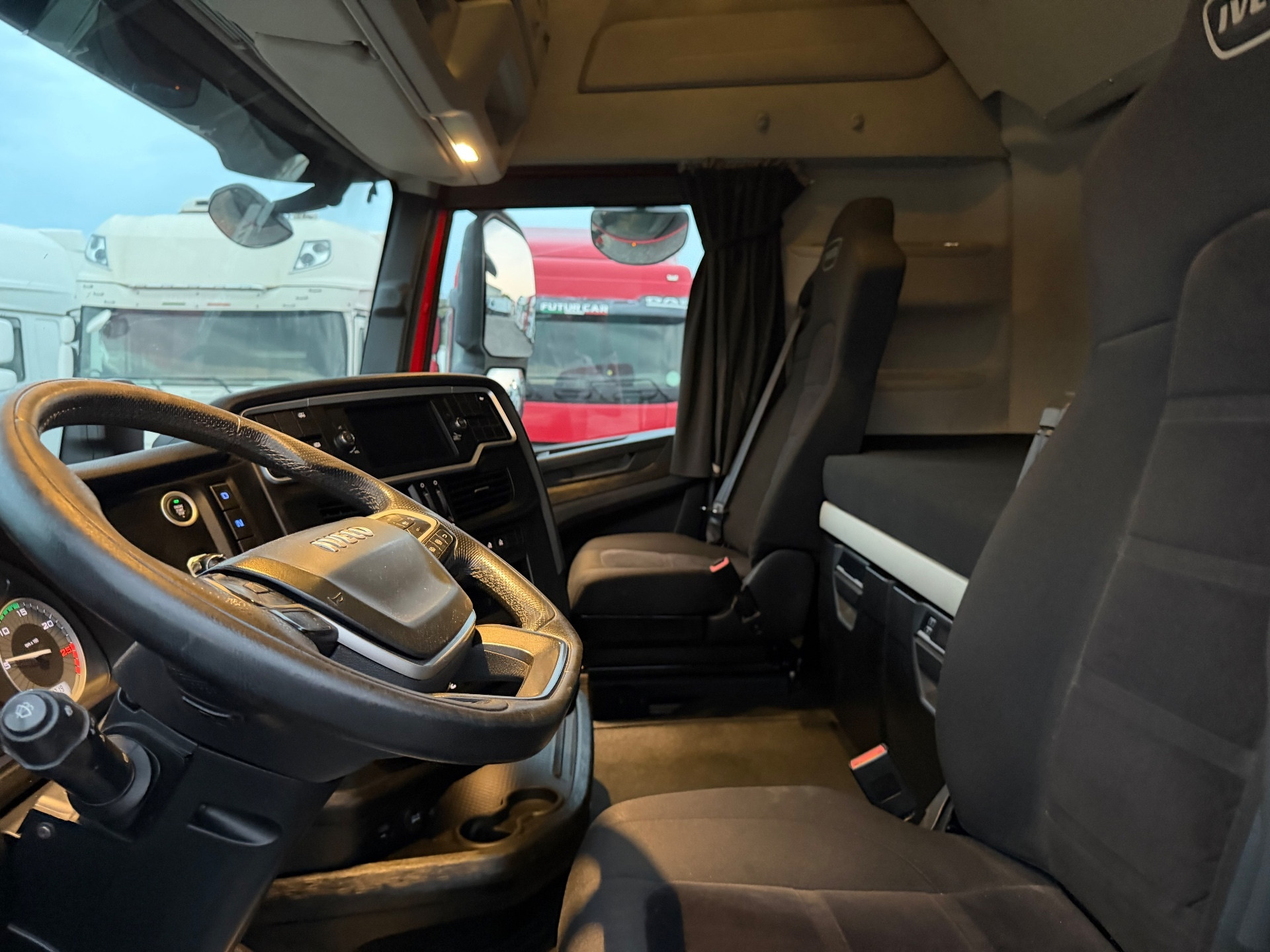 Iveco S-Way 420 Telaio 9.60mt con Intarder e Terzo Asse Sterzante (2020) Euro 6