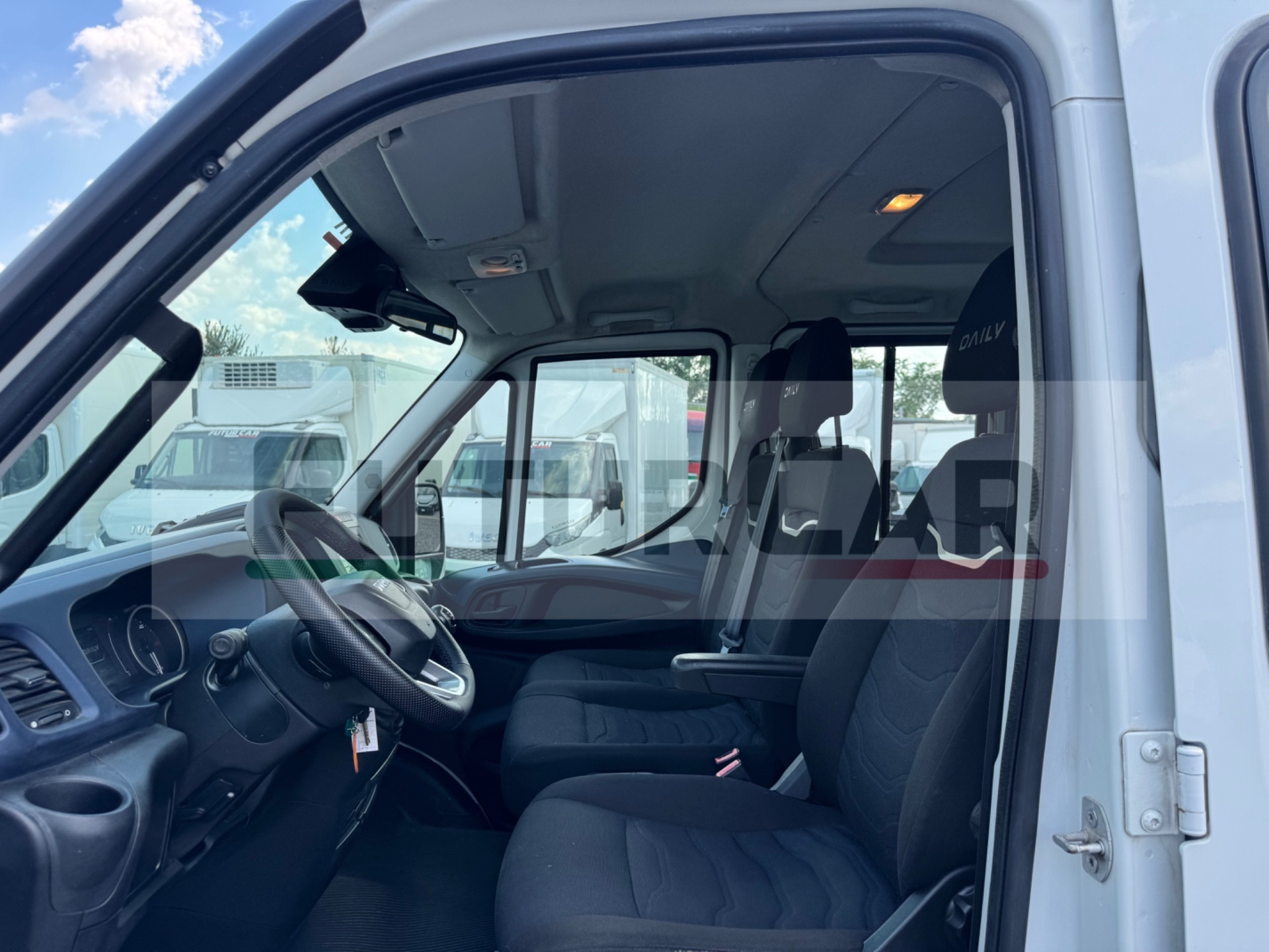 Iveco Daily 35C18 3.0 Diesel Doppia Cabina 7 Posti con Cassone Fisso (2020) Euro 6