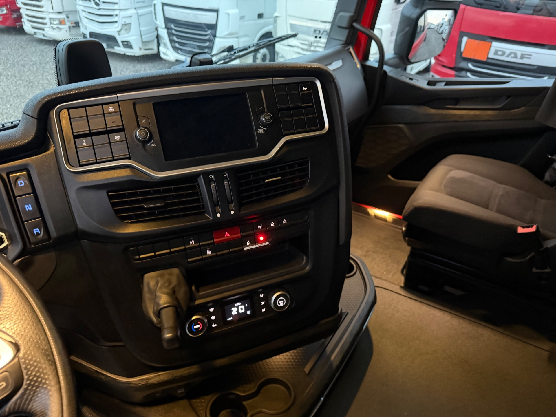 Iveco S-Way 420 Telaio 9.60mt con Intarder e Terzo Asse Sterzante (2020) Euro 6