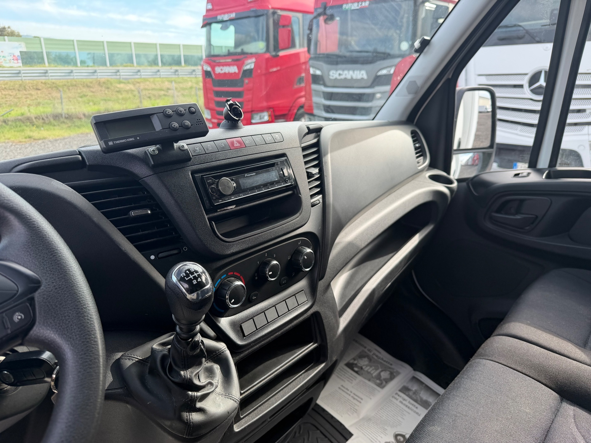 Iveco Daily 35C16 3.0 Diesel Cella Frigo con Porta Laterale (2020) Euro 6