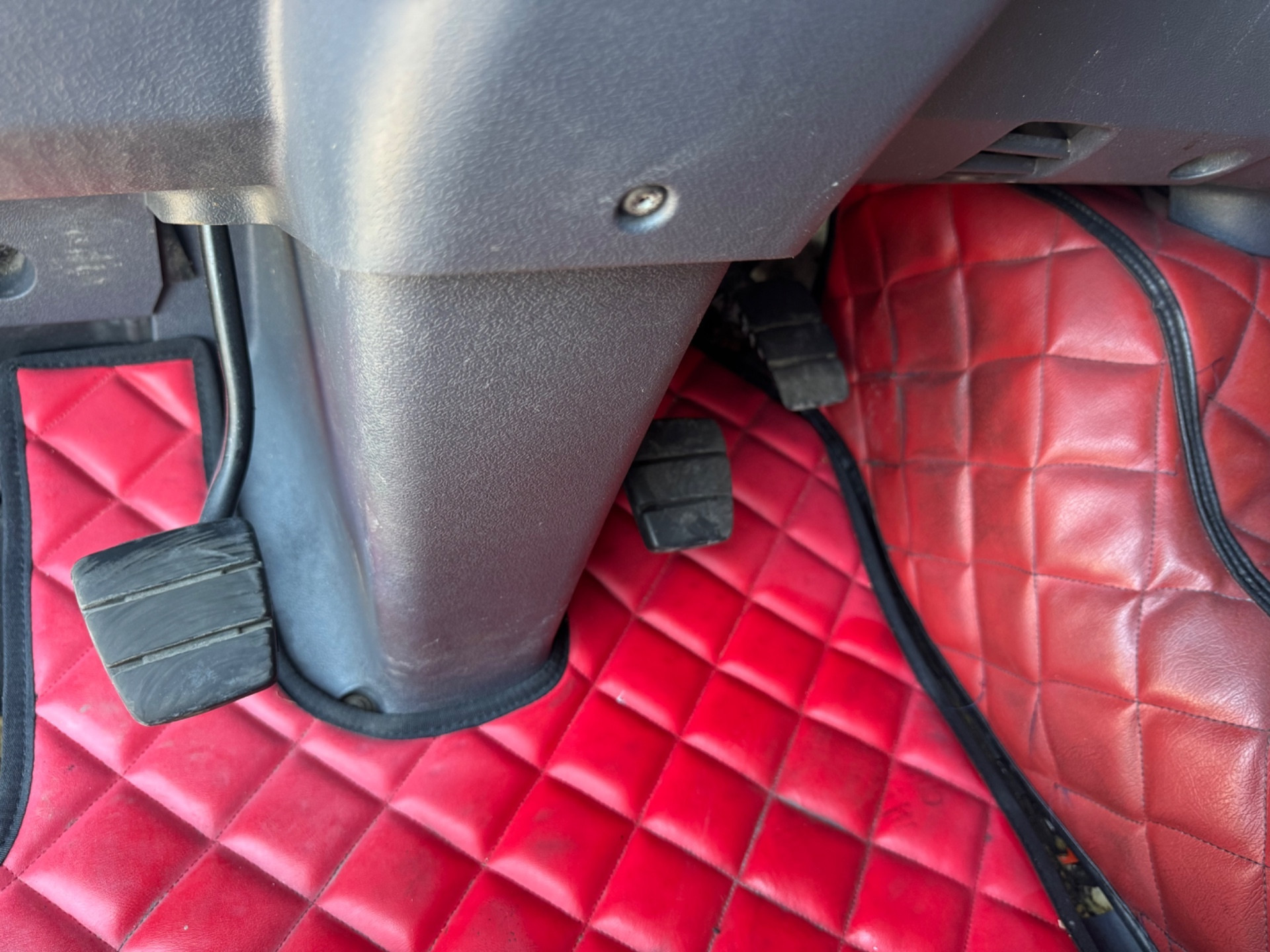 Scania R420 Cella Frigo 9.60 mt e Sponda – 2005 Tachigrafo a Disco