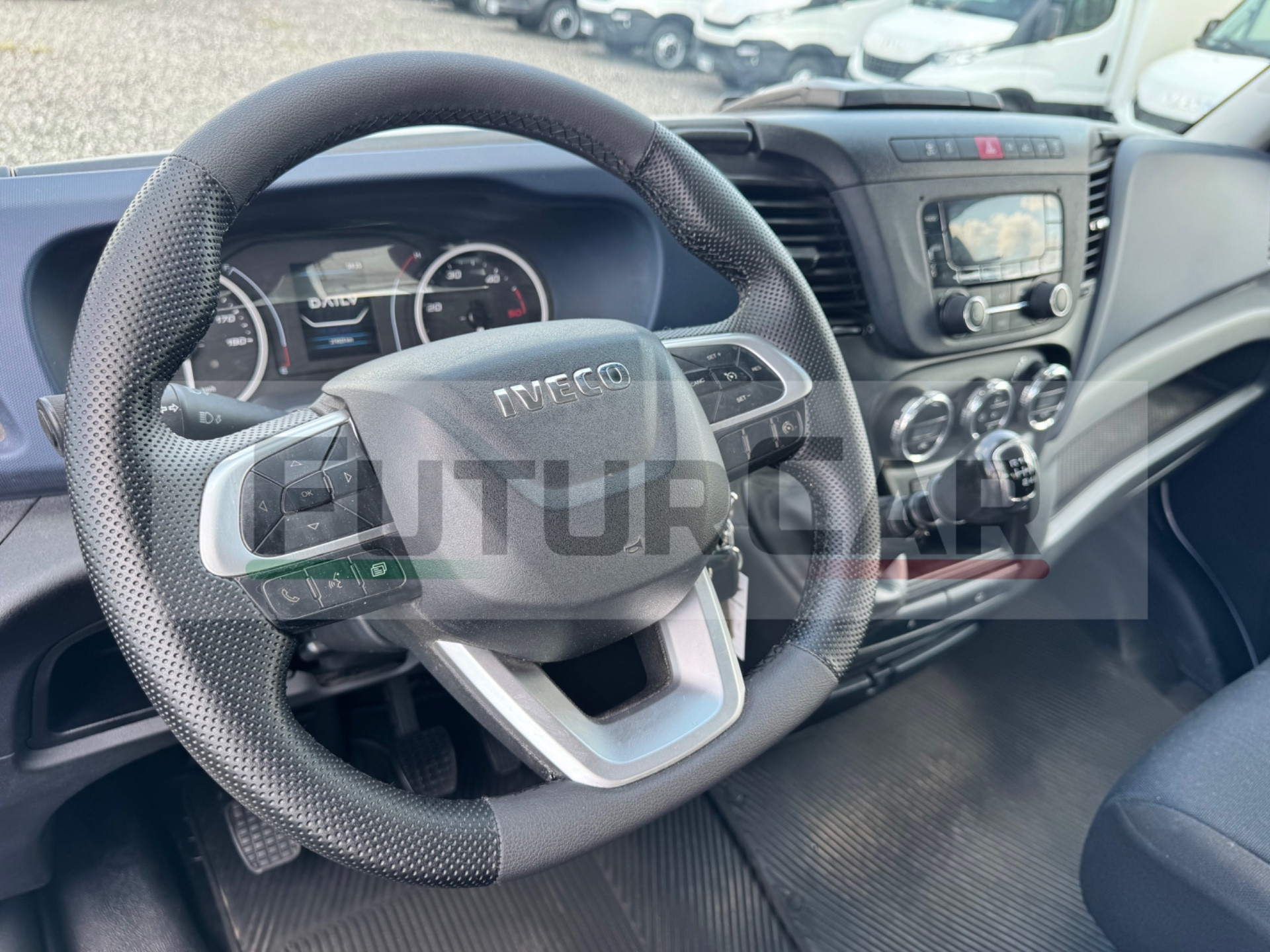 Iveco Daily 35C18 3.0 Diesel Doppia Cabina 7 Posti con Cassone Fisso (2020) Euro 6